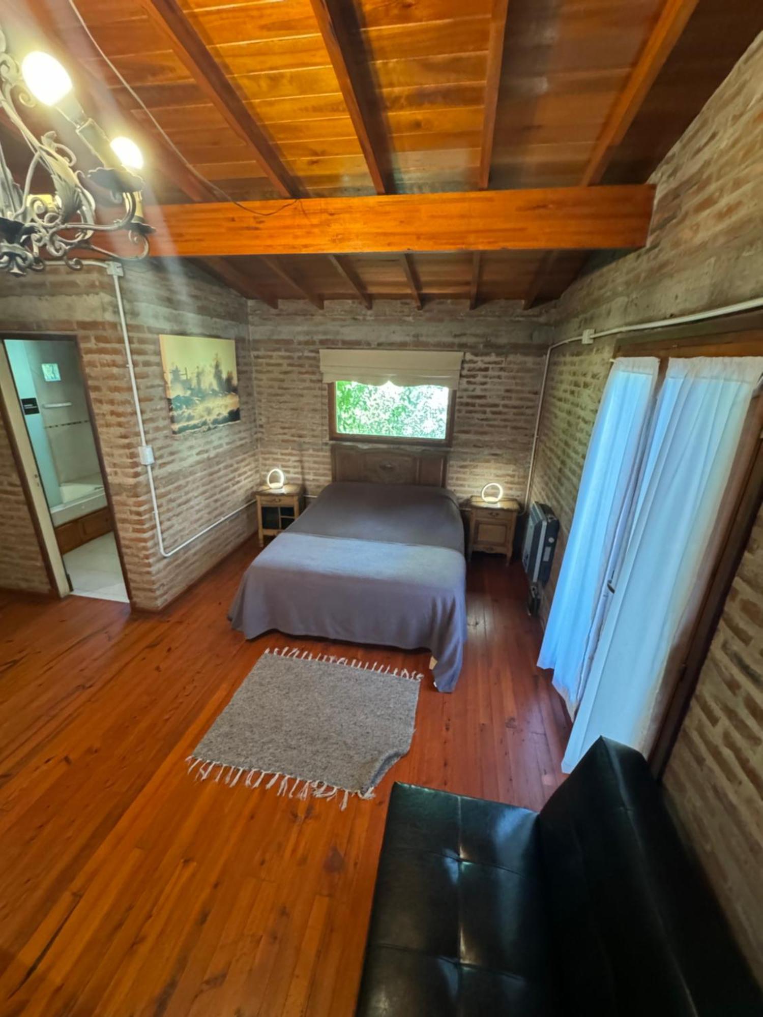 Arehue Lodge